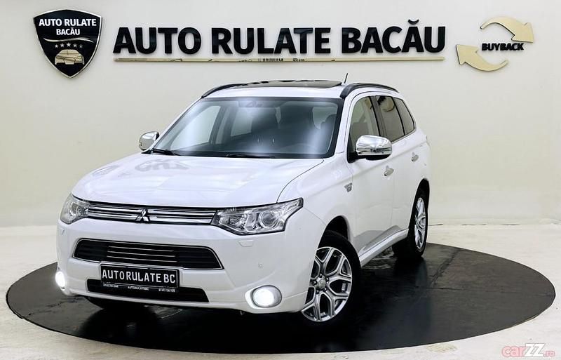 Utilizat 2014 Mitsubishi Outlander P-HEV SUV | 11.490 EUR (Puțin scump) - Imagine 1/4