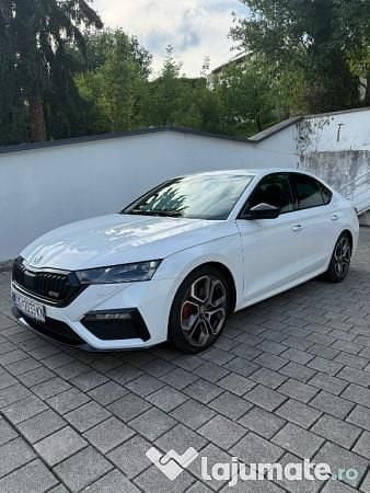 Alb Utilizat 2021 Skoda Octavia RS Berlinǎ | 15.300 EUR - Imagine 1/4