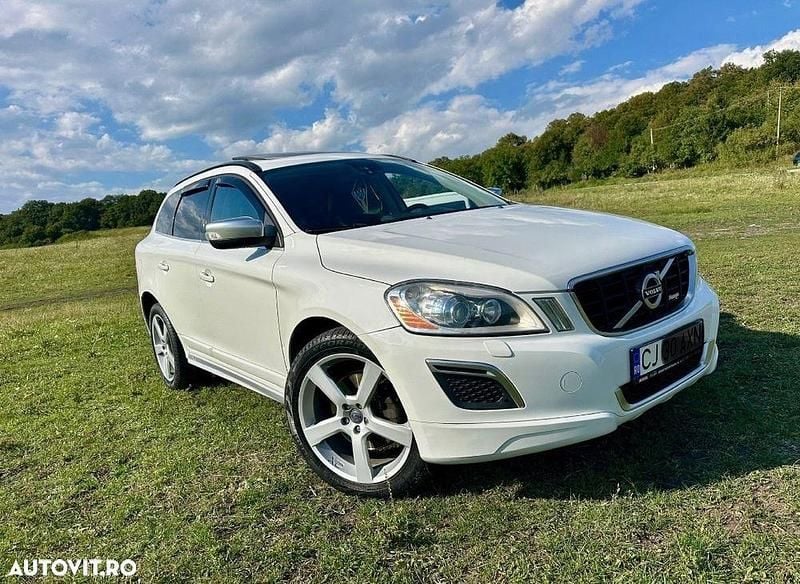 Culoarealb Utilizat 2011 Volvo XC60 R-Design SUV | 8.500 EUR (Super Preț) - Imagine 1/4