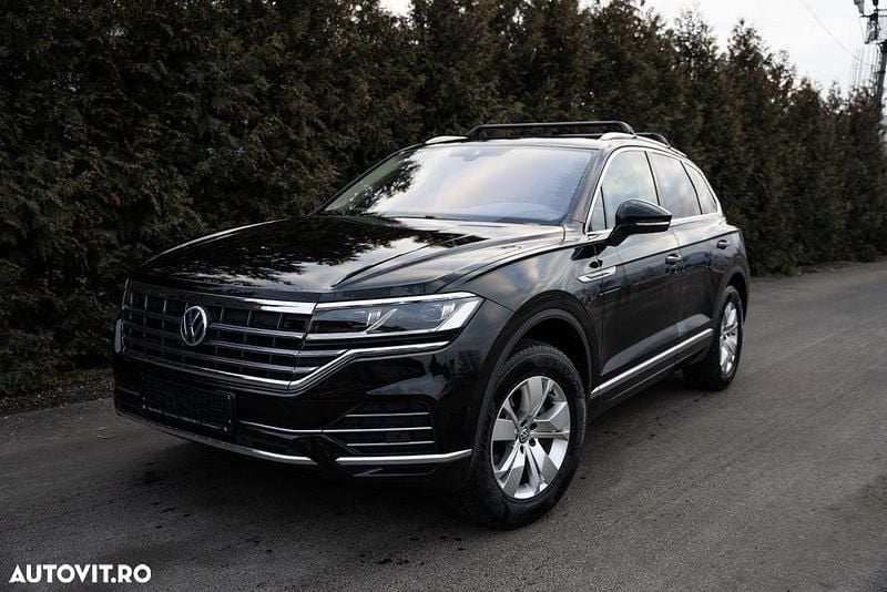 Second-hand VW Touareg Style 231 CP (169 kW) 2019 Culoarenegru SUV