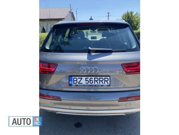 Second-hand Audi Q7 276 CP (202 kW) 2016 Argintiu SUV