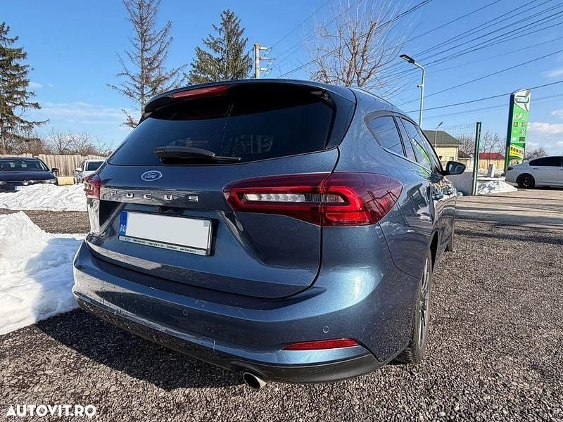 Second-hand Ford Focus Business Edition 120 CP (88 kW) 2023 Culoarealbastru Berlinǎ