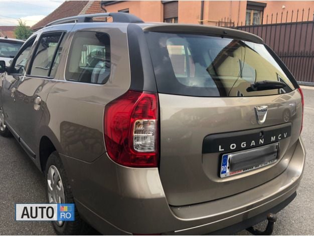 Second-hand Dacia Logan 75 CP (55 kW) 2014 Bej Berlinǎ