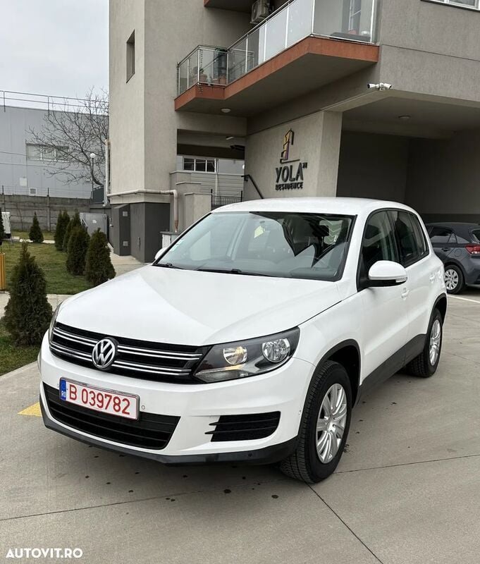 Alb Utilizat 2013 VW Tiguan Trendline SUV | 7.299 EUR (Super Preț) - Imagine 1/4