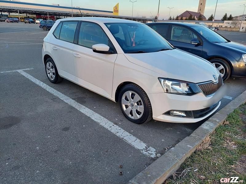 Utilizat 2017 Skoda Fabia | 4.750 EUR - Imagine 1/4
