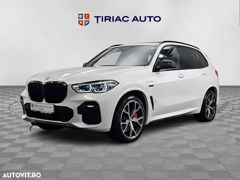 Culoarealb Second-hand 2021 BMW X5 Comfort Edition SUV | 61.500 EUR - Imagine 1/4