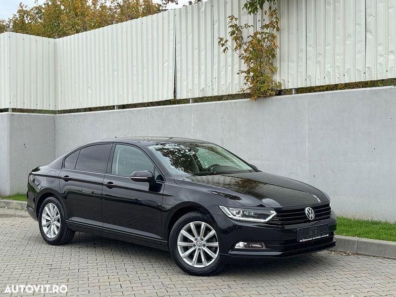 Culoarenegru Utilizat 2017 VW Passat Highline Berlinǎ | 12.500 EUR (Preț OK) - Imagine 1/4