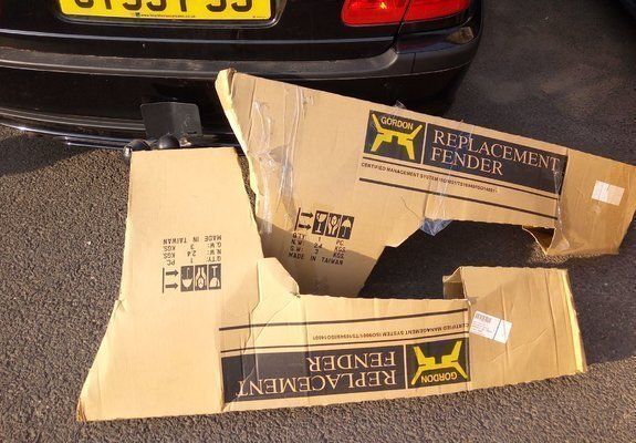 Second-hand BMW 320 130 CP (95 kW) 2004 Negru Break