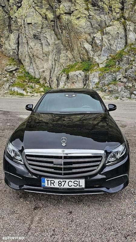 Second-hand Mercedes E220 Avantgarde 194 CP (142 kW) 2016 Culoarenegru Berlinǎ