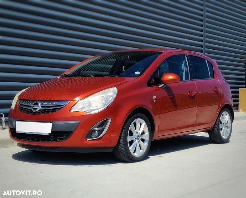 Culoareportocaliu Utilizat 2012 Opel Corsa | 3.000 EUR (Preț OK) - Imagine 1/4