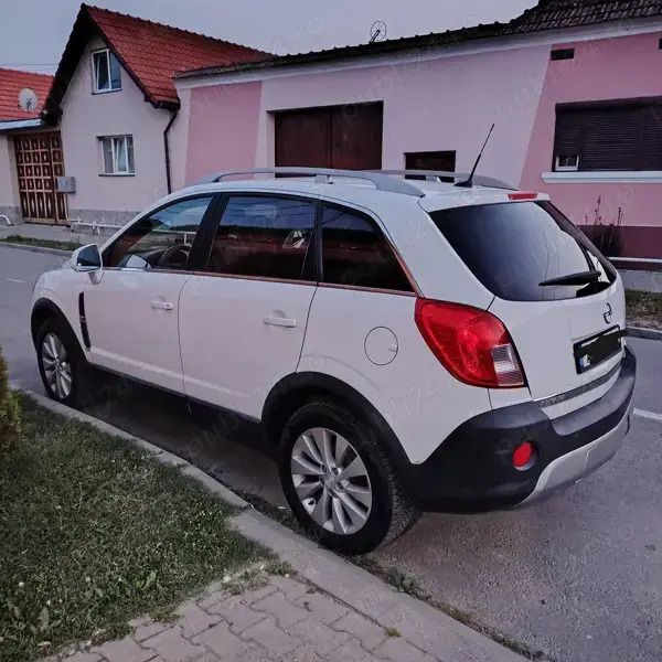 Utilizat 2012 Opel Antara Cosmo SUV | 5.600 EUR (Preț OK) - Imagine 1/4
