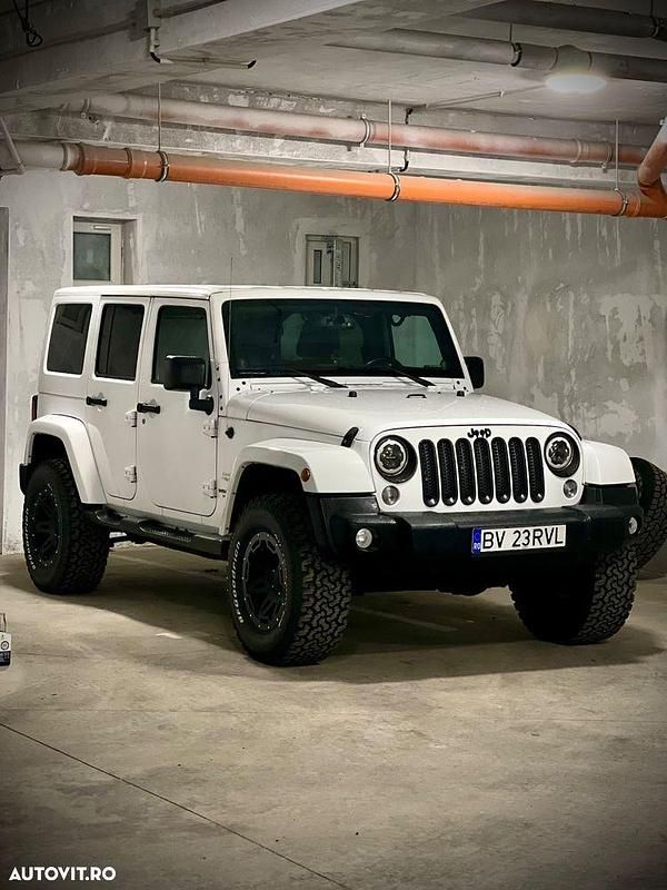 Culoarealb Utilizat 2014 Jeep Wrangler Unlimited Sahara SUV | 25.000 EUR - Imagine 1/4