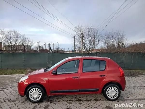 Rosu Second-hand 2009 Dacia Sandero Hatchback | 1.490 EUR (Preț bun) - Imagine 1/4