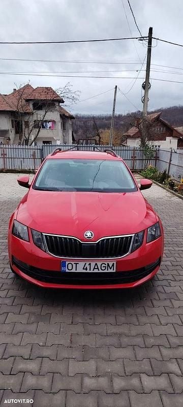 Culoarerosu Second-hand 2019 Skoda Octavia Ambition Break | 9.100 EUR (Super Preț) - Imagine 1/4