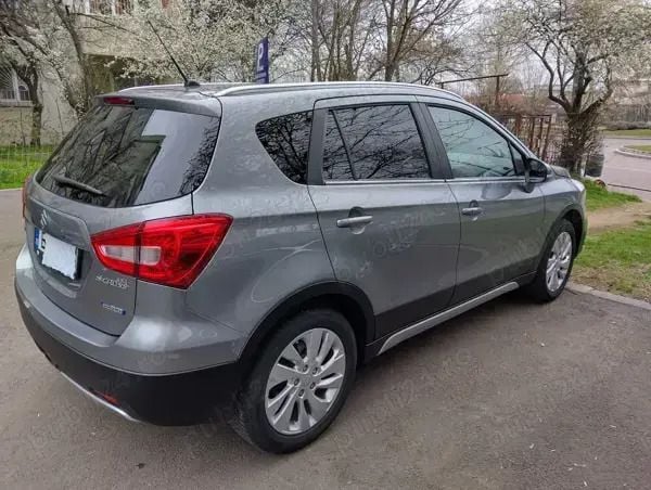 Gri Utilizat 2021 Suzuki SX4 S-Cross SUV | 17.250 EUR (Super Preț) - Imagine 1/4