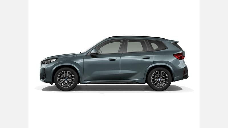 Second-hand BMW iX1 Comfort Edition 225 kW (306 CP) 2025 Verde cape york metalizat metalizat SUV