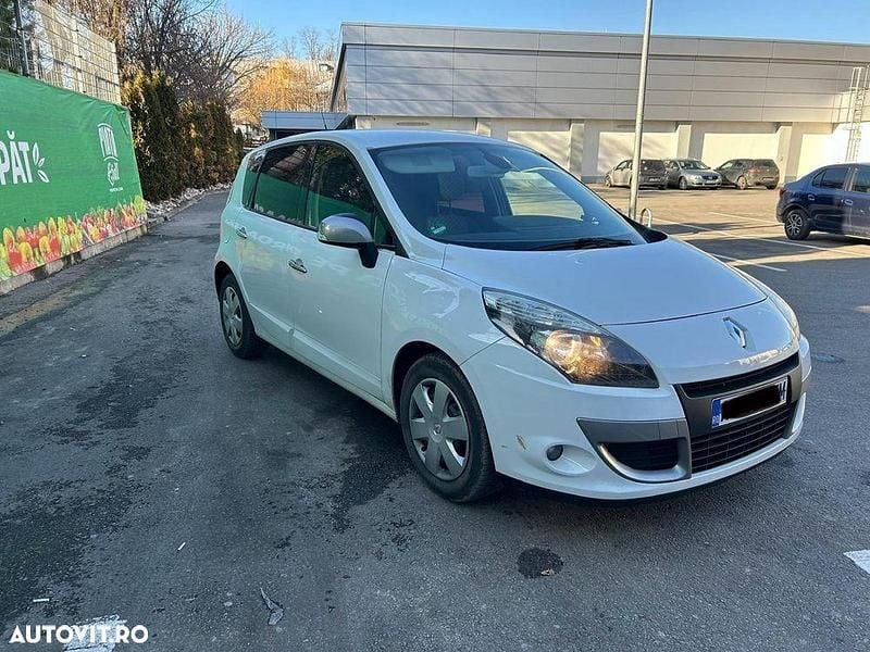 Culoarealb Utilizat 2011 Renault Scénic III Monovolum | 3.600 EUR (Preț OK) - Imagine 1/4
