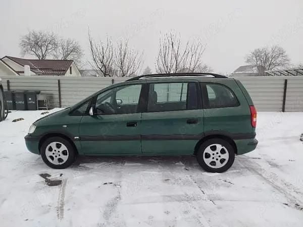Second-hand 2004 Opel Zafira Monovolum | 999 EUR (Preț bun) - Imagine 1/4