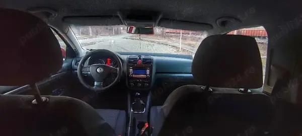 Second-hand VW Jetta 105 CP (77 kW) 2008 Rosu Berlinǎ