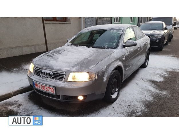 Second-hand Audi A4 131 CP (96 kW) 2003 Gri Berlinǎ