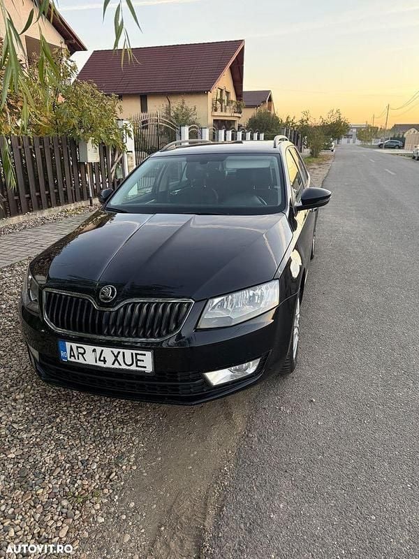 Culoarenegru Utilizat 2014 Skoda Octavia Ambition Break | 8.200 EUR (Preț OK) - Imagine 1/4