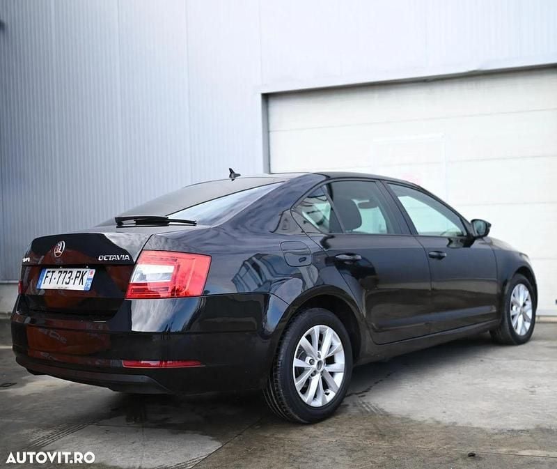 Second-hand Skoda Octavia 150 CP (110 kW) 2020 Culoarenegru Hatchback