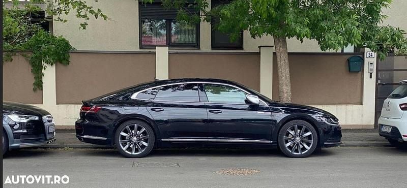 Second-hand VW Arteon Elegance 240 CP (176 kW) 2017 Culoarenegru Hatchback