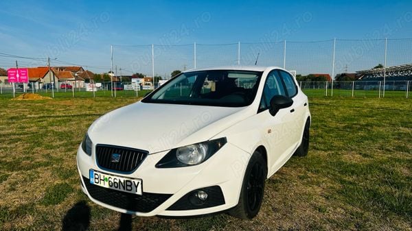 Alb Utilizat 2010 Seat Ibiza Style Hatchback | 2.590 EUR (Preț OK) - Imagine 1/4