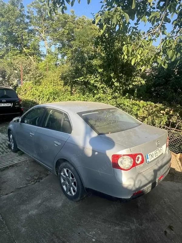 Second-hand VW Jetta 105 CP (77 kW) 2007 Berlinǎ