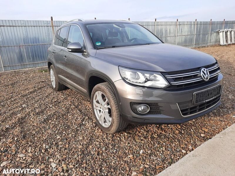 Second-hand VW Tiguan Sportline 140 CP (102 kW) 2012 Gri SUV