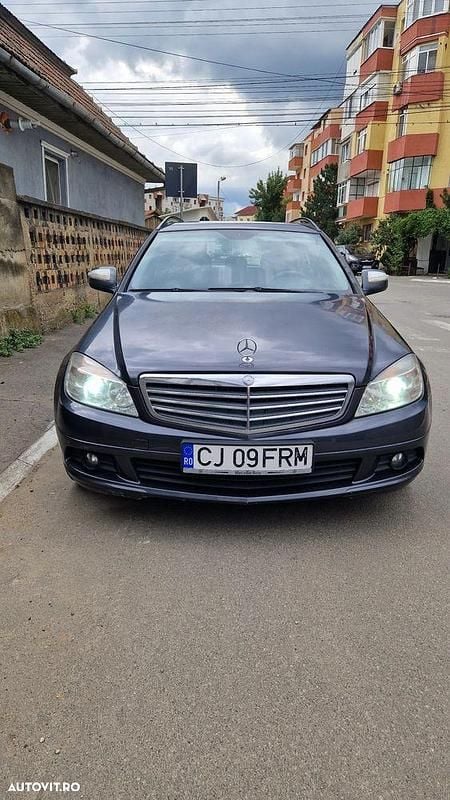 Culoaregri Utilizat 2008 Mercedes C220 Break | 3.600 EUR (Preț bun) - Imagine 1/4