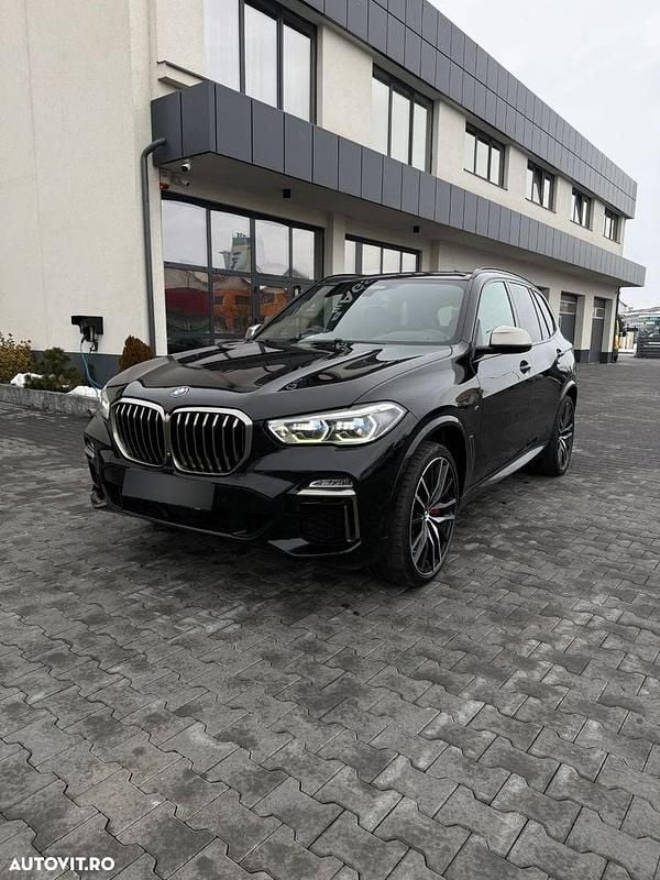 Second-hand BMW X5 Comfort Edition 400 CP (294 kW) 2020 Culoarenegru SUV