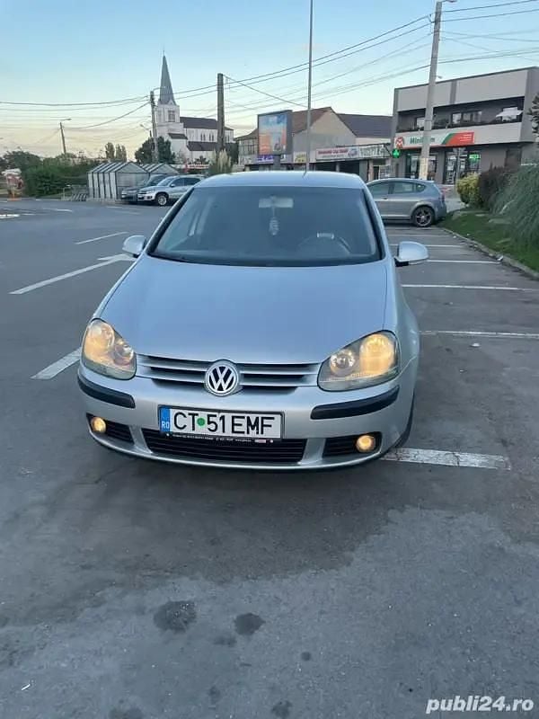 Utilizat 2005 VW Golf V Berlinǎ | 2.200 EUR (Preț OK) - Imagine 1/4