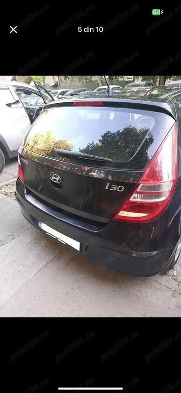 Second-hand Hyundai i30 110 CP (80 kW) 2009 Negru Hatchback