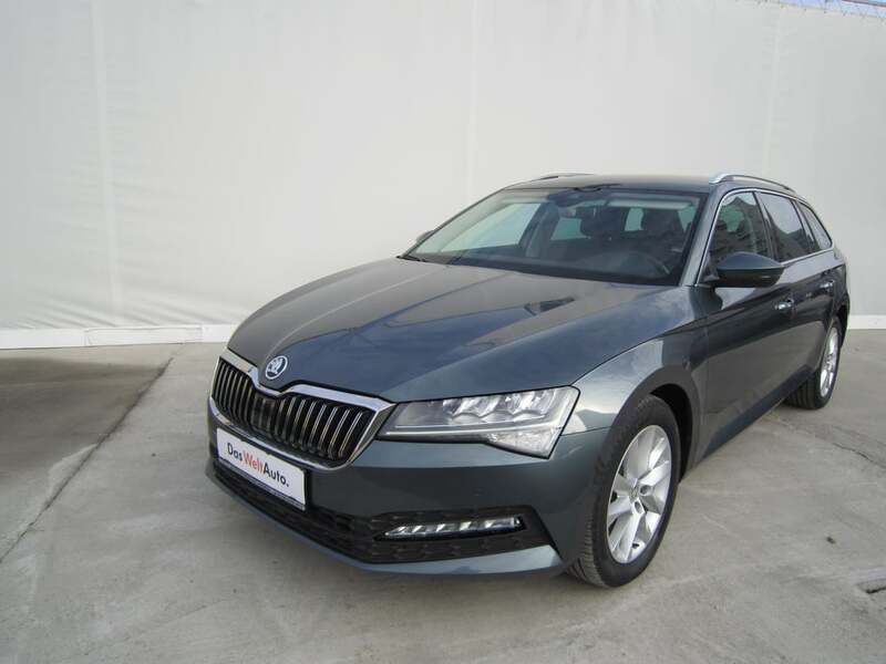 Gri inchis metalic perleffect Utilizat 2020 Skoda Superb Style Break | 21.990 EUR (Preț OK) - Imagine 1/4