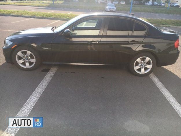 Second-hand BMW 318 Shadowline 180 CP (132 kW) 2009 Negru