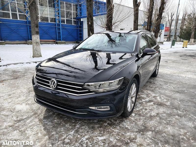 Culoarenegru Utilizat 2021 VW Passat Business Break | 13.900 EUR (Super Preț) - Imagine 1/4