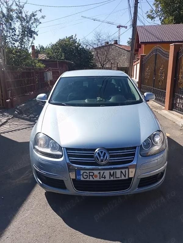 Albastru Utilizat 2010 VW Jetta Berlinǎ | 4.300 EUR (Preț OK) - Imagine 1/4