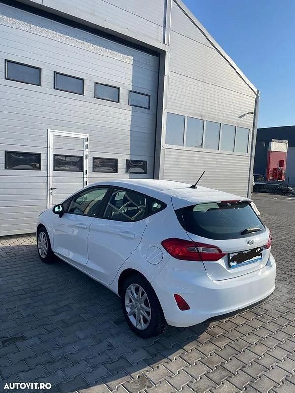 Culoarealb Utilizat 2019 Ford Fiesta Trend | 4.900 EUR (Preț bun) - Imagine 1/4