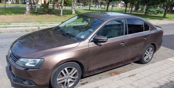 Utilizat 2014 VW Jetta Berlinǎ | 7.499 EUR (Preț OK) - Imagine 1/4