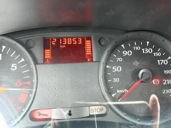 Second-hand Renault Clio II 55 CP (40 kW) 2010 Hatchback