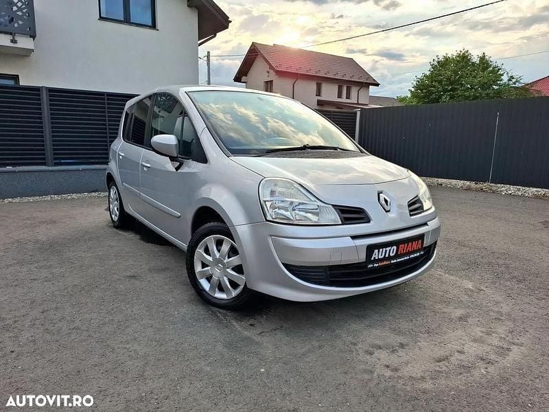 Gri Utilizat 2009 Renault Modus Expression Monovolum | 3.950 EUR - Imagine 1/4