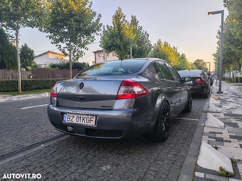 Second-hand Renault Mégane II Expression 110 CP (80 kW) 2006 Culoaregri Berlinǎ