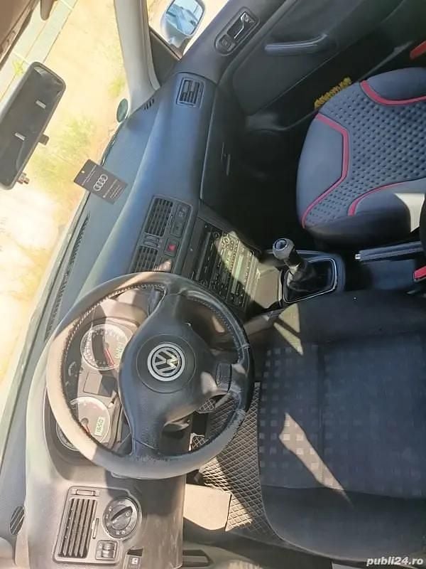 Utilizat 2001 VW Bora Berlinǎ | 1.000 EUR - Imagine 1/4