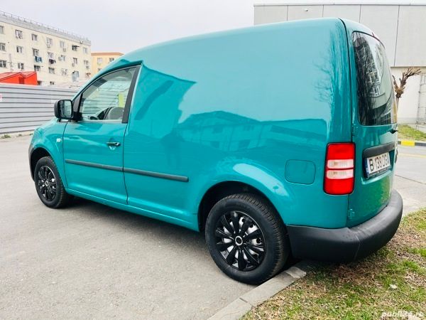 Second-hand VW Caddy 105 CP (77 kW) 2011 Verde Monovolum