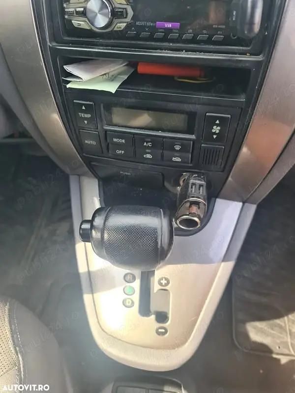 Utilizat 2004 Hyundai Tucson SUV | 2.800 EUR (Preț OK) - Imagine 1/4