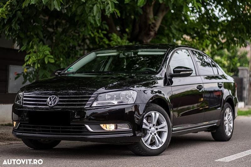 Culoarenegru Utilizat 2011 VW Passat Berlinǎ | 6.850 EUR (Preț OK) - Imagine 1/4