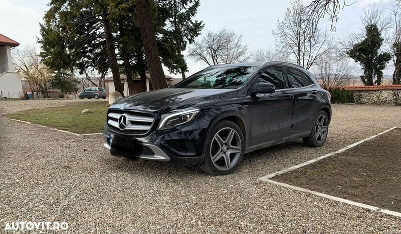 Negru Utilizat 2014 Mercedes GLA220 SUV | 11.800 EUR (Puțin scump) - Imagine 1/4