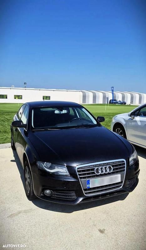 Culoarenegru Utilizat 2010 Audi A4 Berlinǎ | 6.490 EUR (Preț OK) - Imagine 1/4