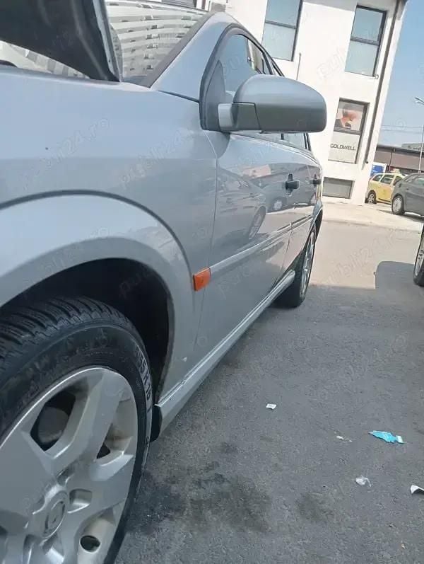 Utilizat 2007 Opel Vectra Berlinǎ | 1.500 EUR (Preț bun) - Imagine 1/4